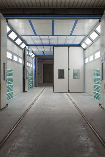 Combined painting and drying booths