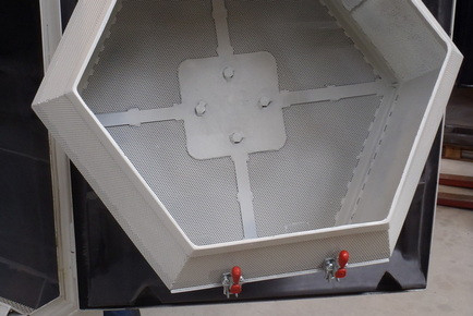 Automatizované tryskací kabiny s rotačním bubnem