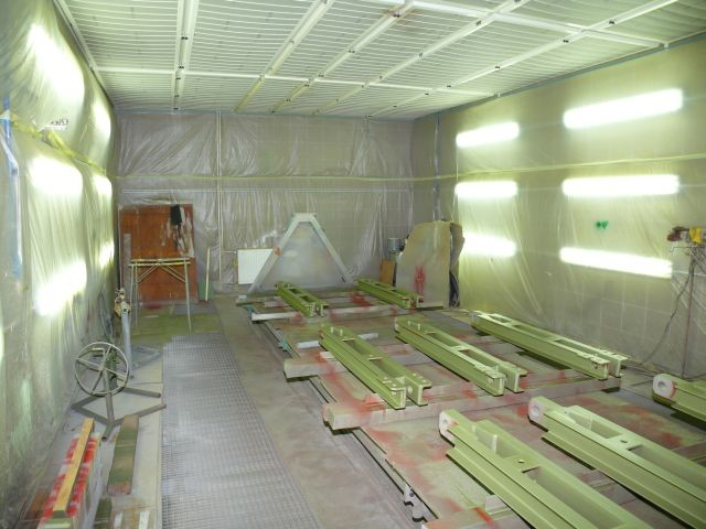 PAINT & DRYING ROOM
