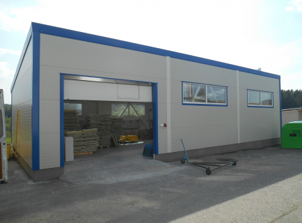 WORKPLACE FOR THE PRODUCTION OF FIBREGLASS PRODUCTS 7 X 18 X 4 M