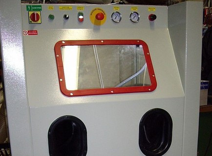 INJECTOR BLASTING CABINET VIKOMT 1010 F-A